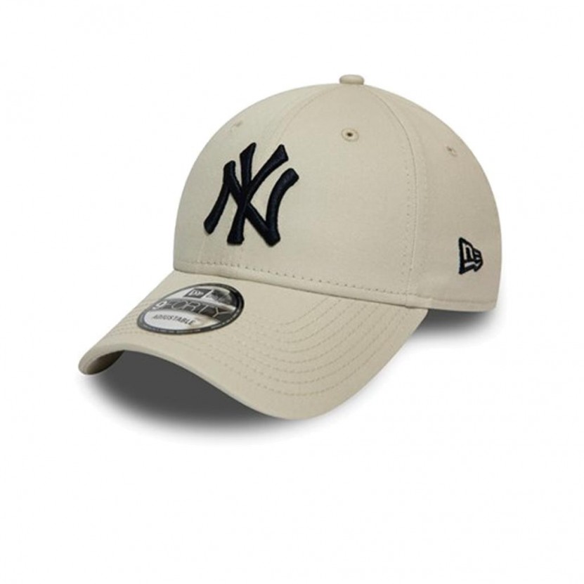 Gorra New Era League Essential 9Forty NY Yankees Beige