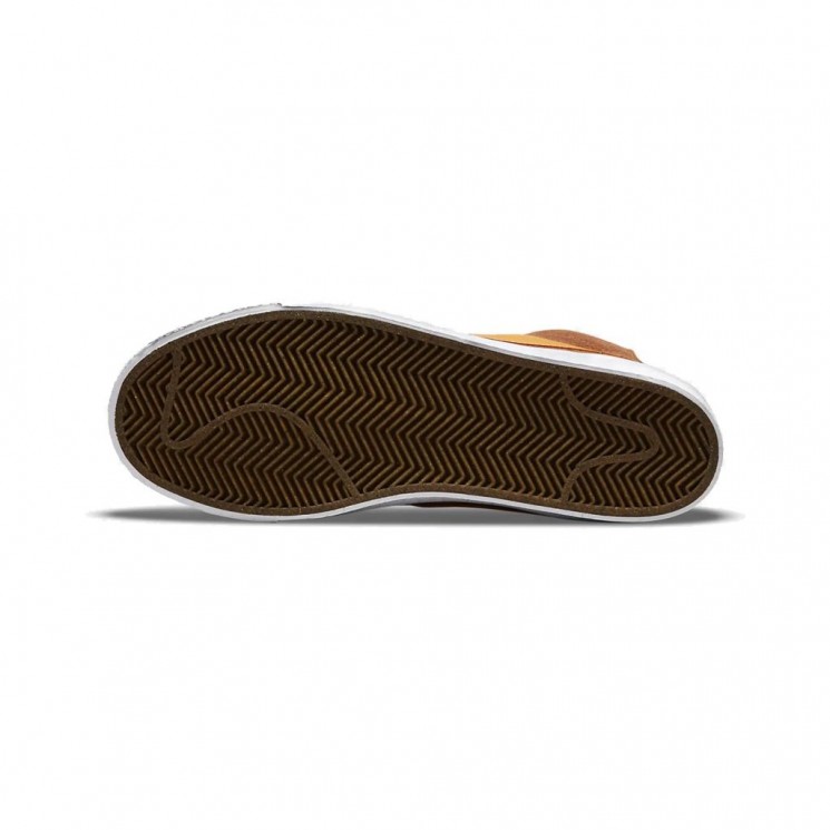 Zapatillas Nike SB Zoom Blazer MID Pecan Light Curry Suela